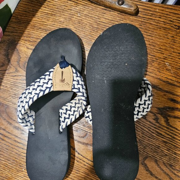 Eliza B flip-flops - Picture 2 of 2